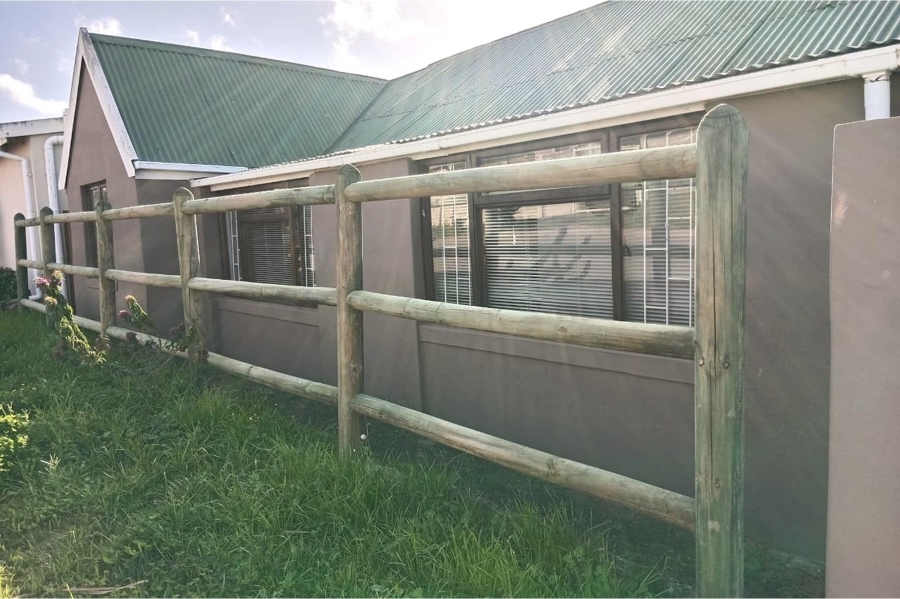 3 Bedroom Property for Sale in Albertinia Western Cape